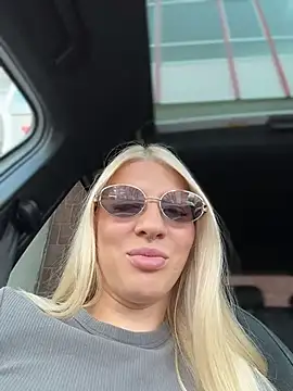 NewLale Webcam Show