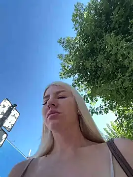 NewLale webcam show