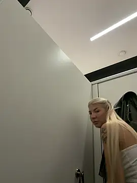 Show de NewLale na webcam