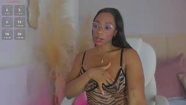 aprilebony_ Live XXX-chat
