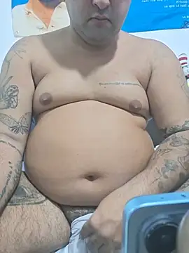 Show modela crizmo na web-kameri