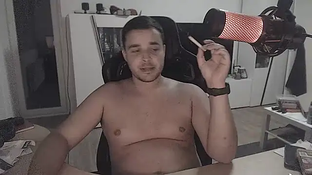 SharkLuigi Webcam show