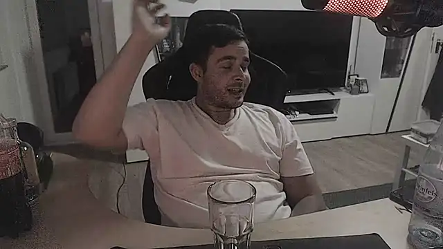 SharkLuigi Webcam-Show