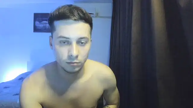 Dreamboy24: вебкам-шоу