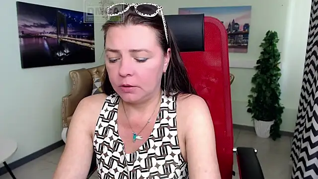 Chat +18 de Lily_flower7 ao vivo