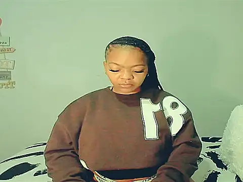 חדר צ'אט בשידור חי של ebonyshy123