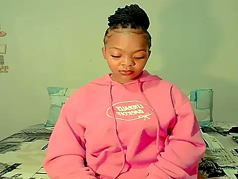 צ'אט XXX בשידור חי של ebonyshy123