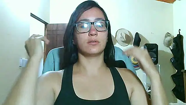 Nathalieprez4 Adlı Modelin Canlı XXX Sohbeti