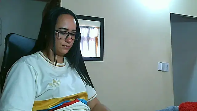 Nathalieprez4 Live XXX-chat