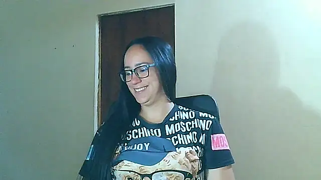 Nathalieprez4 Adlı Modelin Canlı XXX Sohbeti