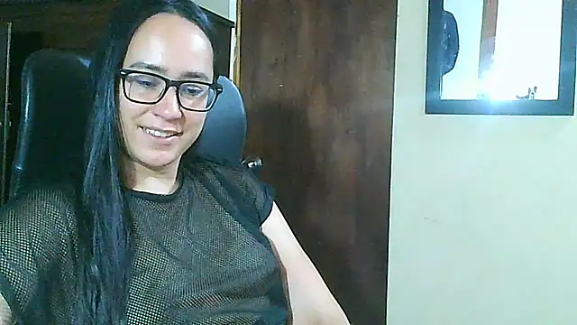 Nathalieprez4's Live XXX Chat