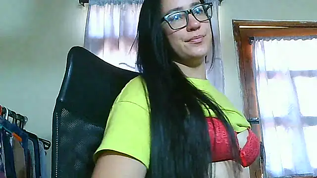 Nathalieprez4's Live XXX Chat