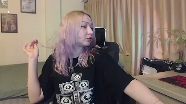 Emily_hardcore – Naživo XXX chat