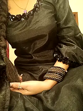 Pallavi_36: вебкам-шоу