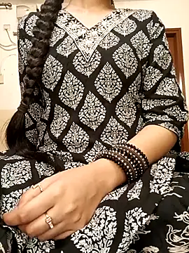 Pallavi_36 在線直播表演