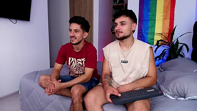 Two_sinzXX webkamerás műsora
