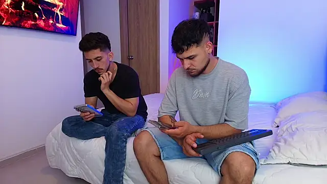 Two_sinzXX webcam show