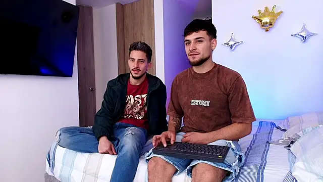 Two_sinzXX webkamerás műsora
