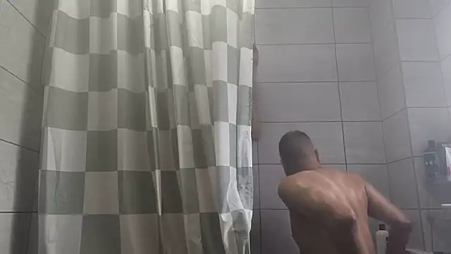 Pokazy przed kamerką – SEXY-ZENA
