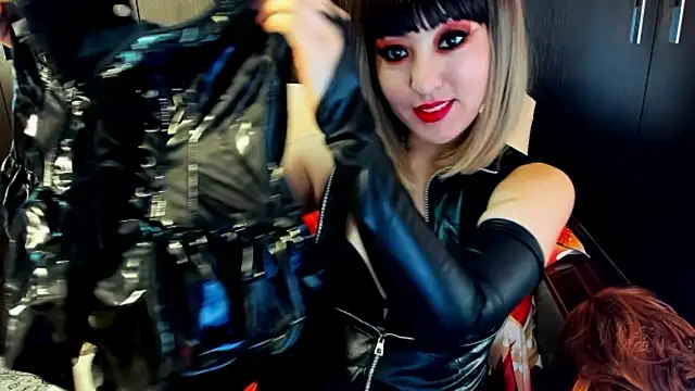 DaisyMun Pertunjukan Webcam