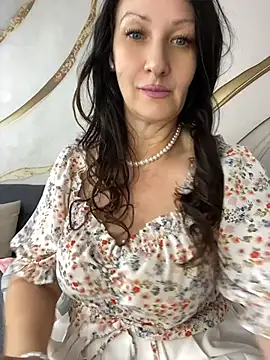 AnnaGrei webcam show