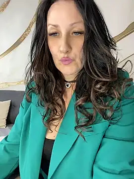AnnaGrei Show in webcam
