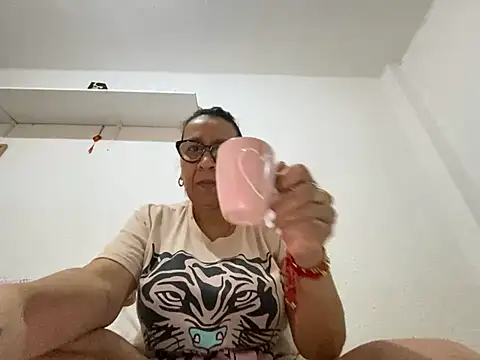 Pertunjukan Kamera Web sweeviolet