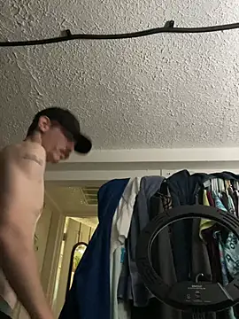 WhiteBullD317 Webcamshow