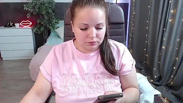 Crazyy_girl_'s Live XXX Chat