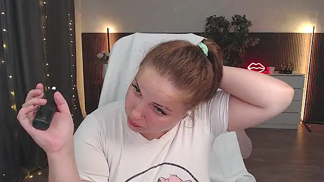 Chat +18 de Crazyy_girl_ ao vivo