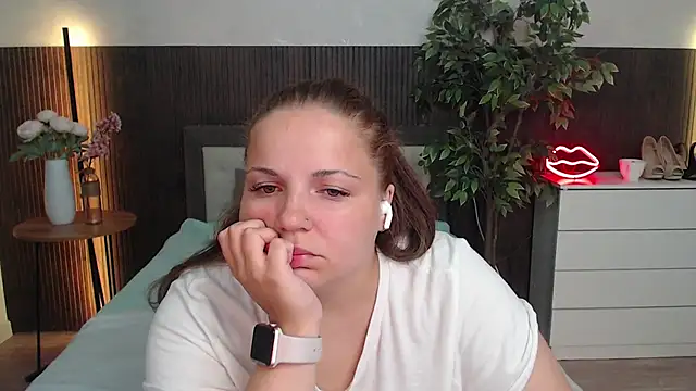 Chat +18 de Crazyy_girl_ ao vivo