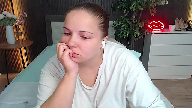 Crazyy_girl_ Adlı Modelin Canlı XXX Sohbeti