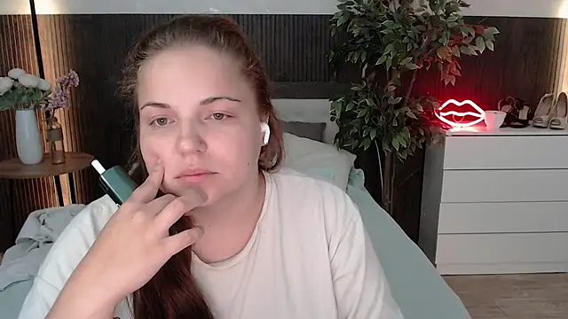 Crazyy_girl_ Chat XXX in diretta
