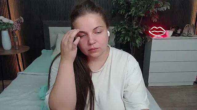 دردشة Crazyy_girl_ الجنسية المباشرة