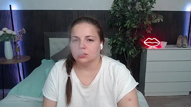 Crazyy_girl_ Chat XXX in diretta