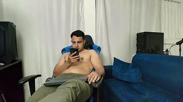 hott_dicks: διαδικτυακό σόου στην κάμερα