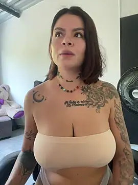 Chat XXX en directo de Sexy__Giirl