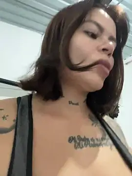 Sexy__Giirl 现场XXX聊天