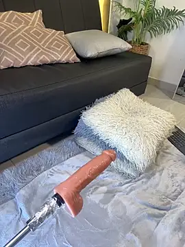 Isa__Blanc – Naživo chatovacia miestnosť