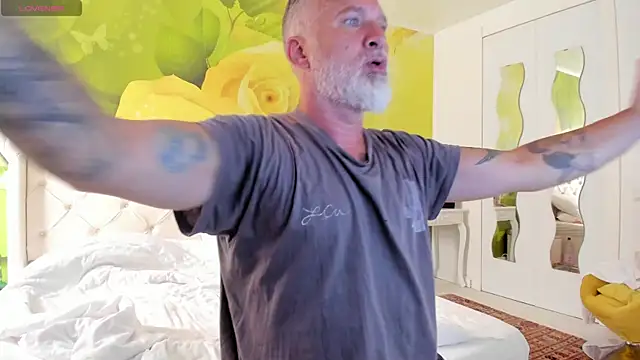 Show modela BlowMyXXL na web-kameri