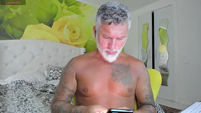 Show modela BlowMyXXL na web-kameri