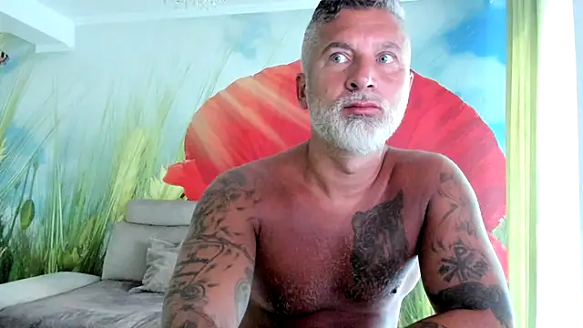 BlowMyXXL Webcamshow