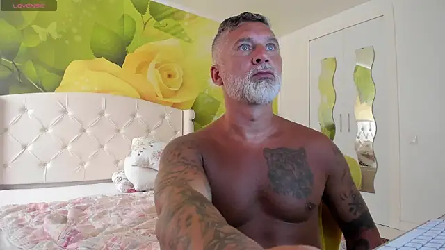 Show de BlowMyXXL na webcam
