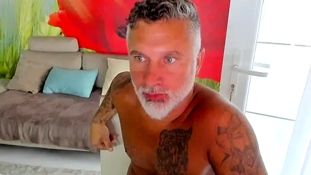 Show modela BlowMyXXL na web-kameri
