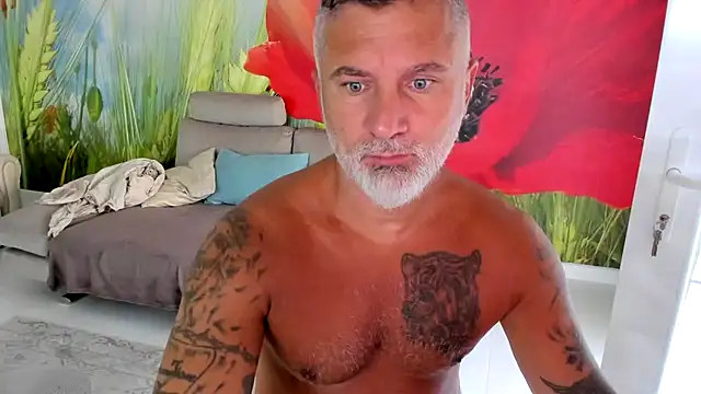 BlowMyXXL Show in webcam