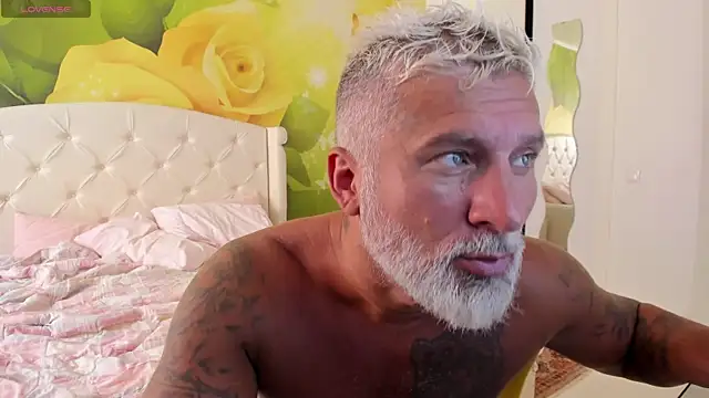 BlowMyXXL Webcam show