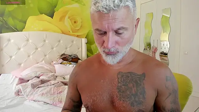 BlowMyXXL's Webcam Show