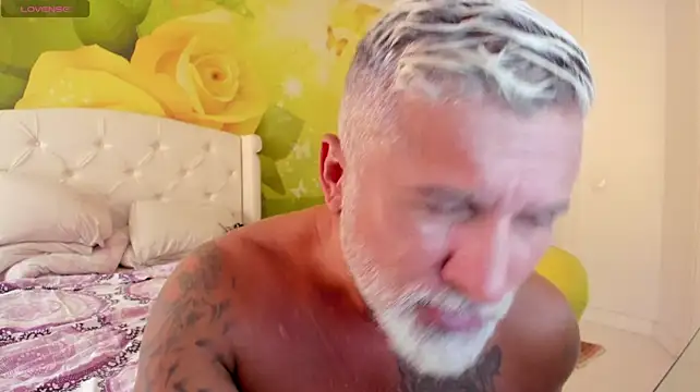 BlowMyXXL Webcam show
