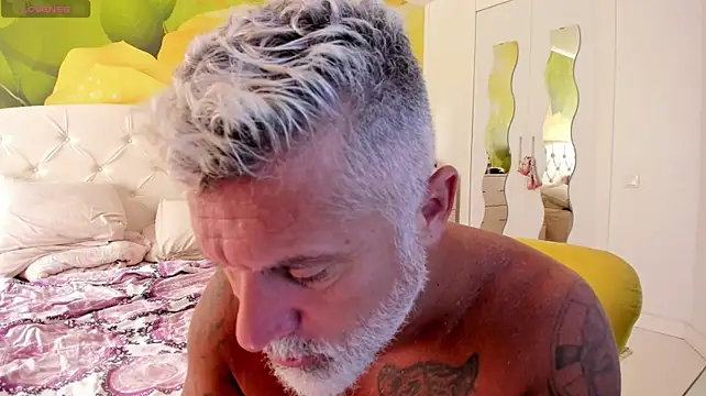 BlowMyXXL Webcam show