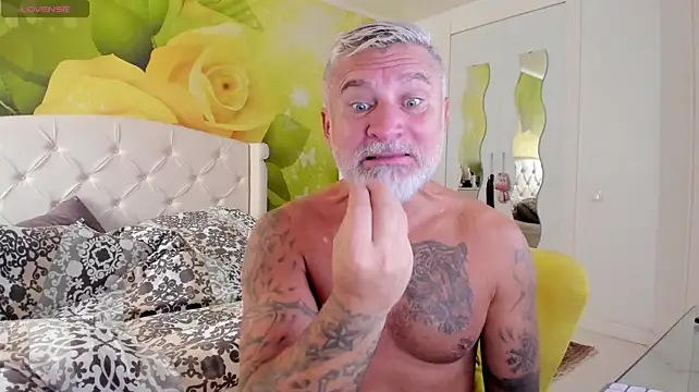 Show modela BlowMyXXL na web-kameri